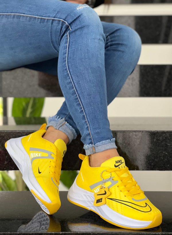 Nike Runnin  Llavero Amarillo